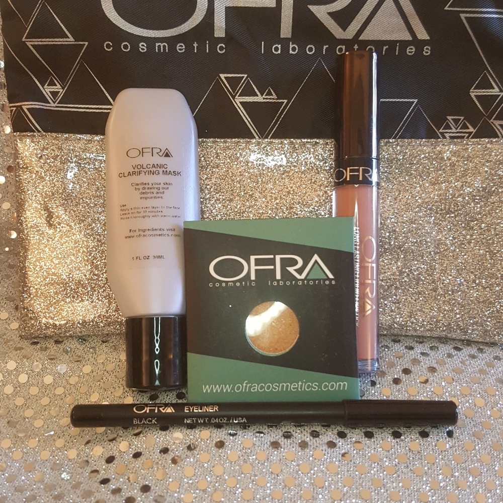Ofra Cosmetic bundle, lip, eye and mask with bag